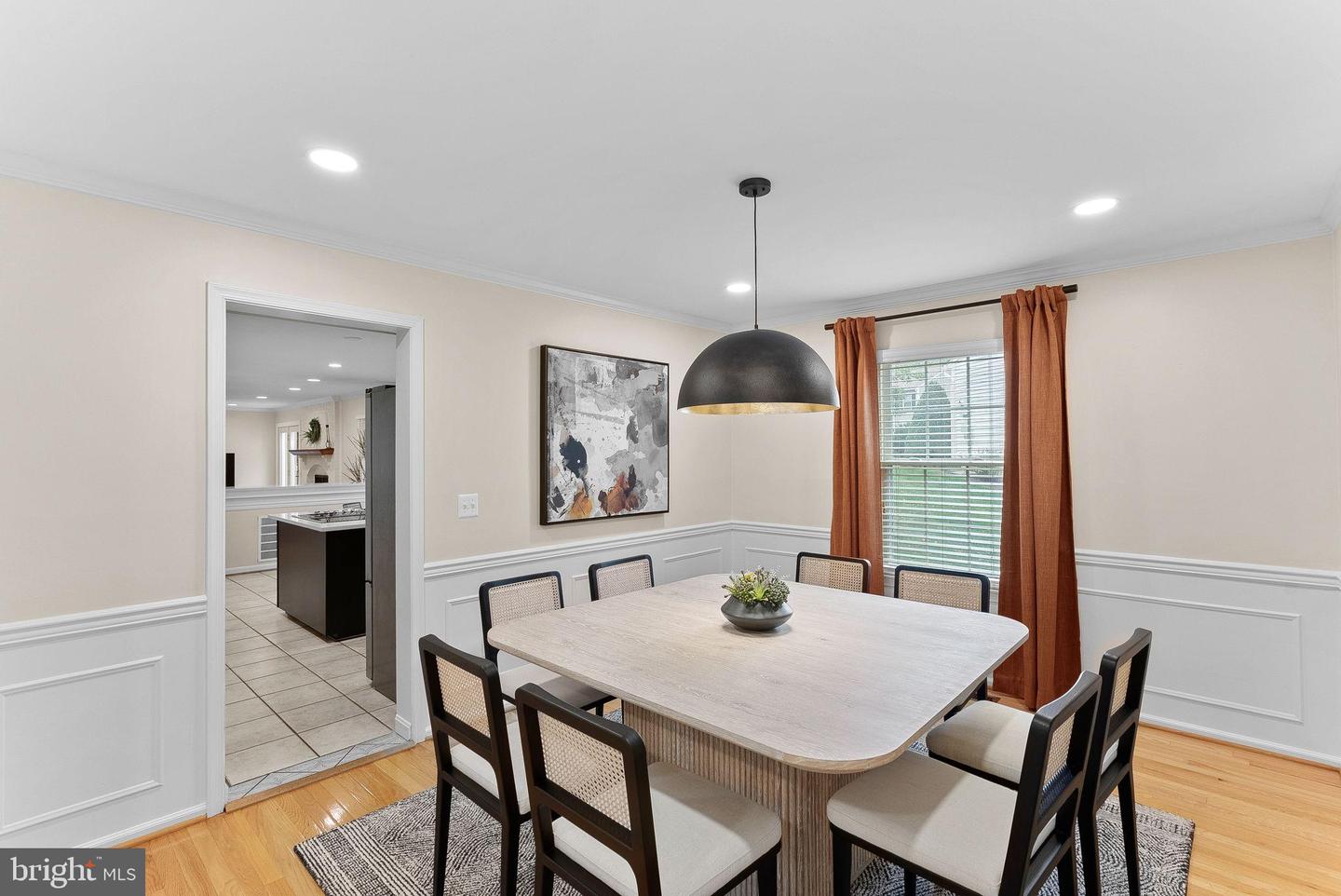 18 CHRISTOPHER LN, STERLING, Virginia 20165, 4 Bedrooms Bedrooms, 19 Rooms Rooms,3 BathroomsBathrooms,Residential,For sale,18 CHRISTOPHER LN,VALO2108554 MLS # VALO2108554