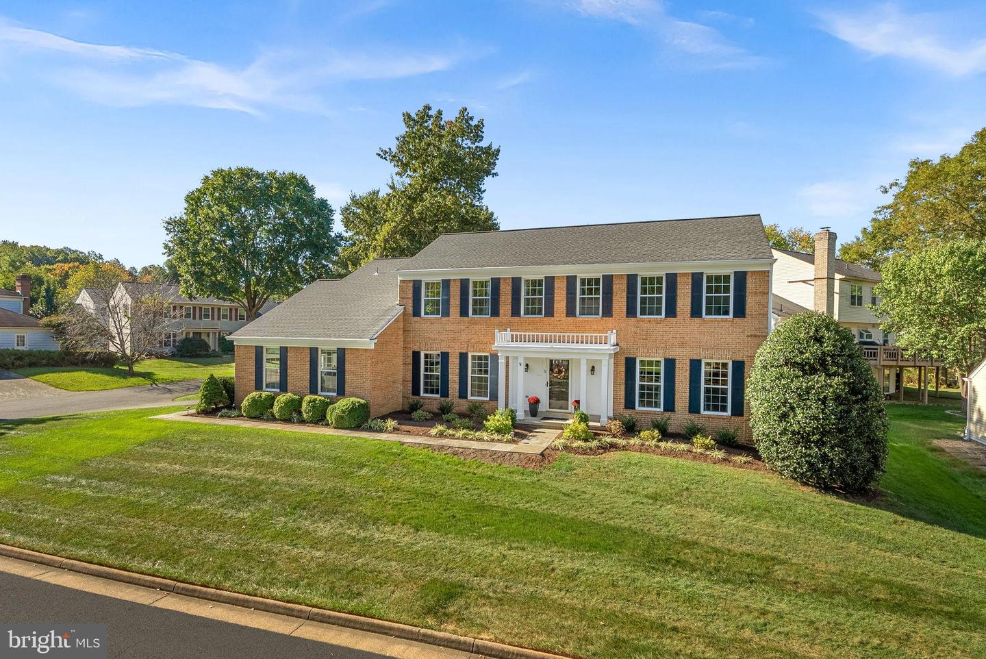 18 CHRISTOPHER LN, STERLING, Virginia 20165, 4 Bedrooms Bedrooms, 19 Rooms Rooms,3 BathroomsBathrooms,Residential,For sale,18 CHRISTOPHER LN,VALO2108554 MLS # VALO2108554