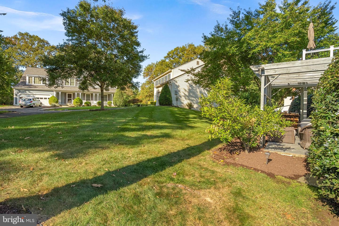18 CHRISTOPHER LN, STERLING, Virginia 20165, 4 Bedrooms Bedrooms, 19 Rooms Rooms,3 BathroomsBathrooms,Residential,For sale,18 CHRISTOPHER LN,VALO2108554 MLS # VALO2108554