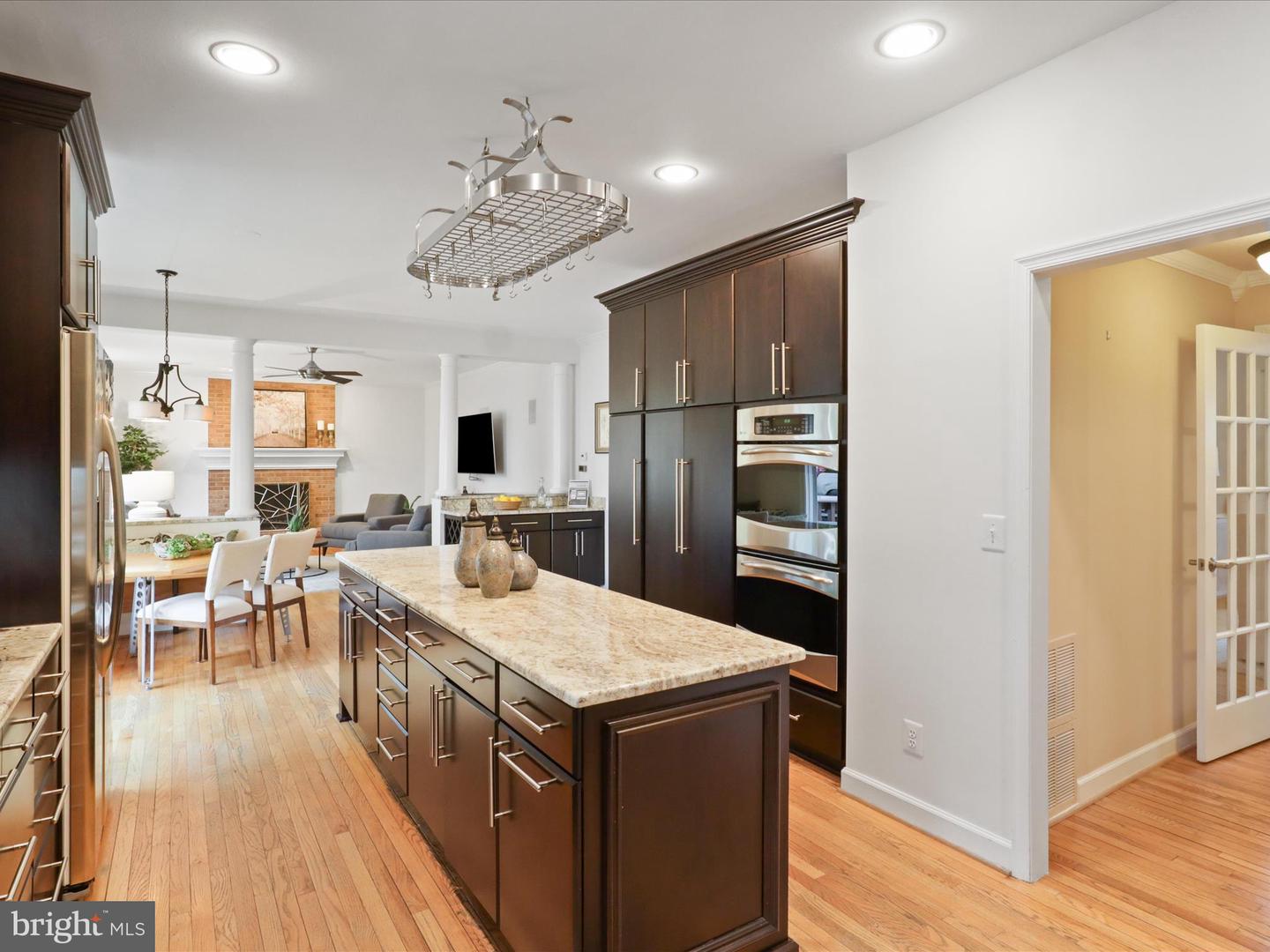 6100 35TH ST N, ARLINGTON, Virginia 22213, 5 Bedrooms Bedrooms, ,3 BathroomsBathrooms,Residential,For sale,6100 35TH ST N,VAAR2064748 MLS # VAAR2064748