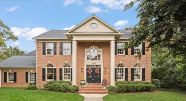 6100 35TH ST N, ARLINGTON, Virginia 22213, 5 Bedrooms Bedrooms, ,3 BathroomsBathrooms,Residential,For sale,6100 35TH ST N,VAAR2064748 MLS # VAAR2064748