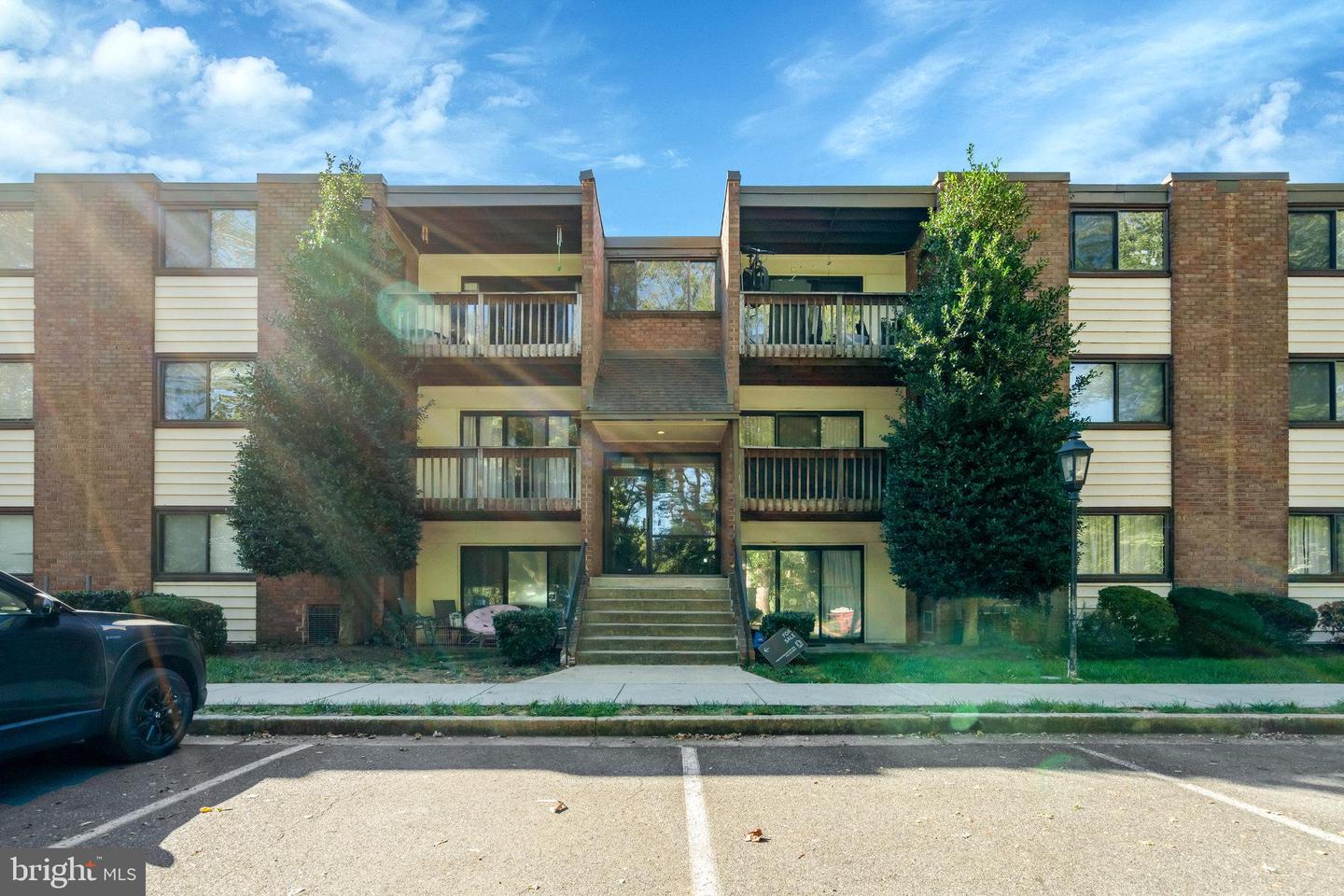 10723 W WEST DR #103, FAIRFAX, Virginia 22030, 2 Bedrooms Bedrooms, ,1 BathroomBathrooms,Residential,For sale,10723 W WEST DR #103,VAFC2007166 MLS # VAFC2007166