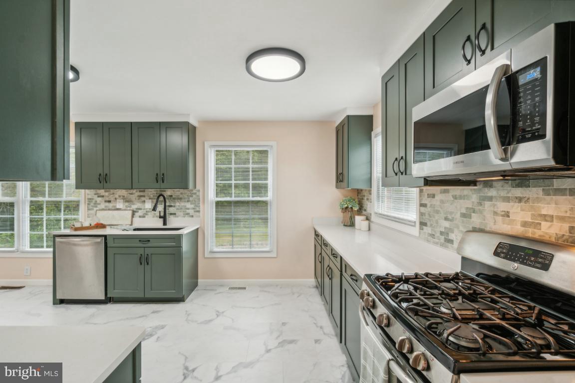 4513 GARFIELD CT, FREDERICKSBURG, Virginia 22408, 4 Bedrooms Bedrooms, ,3 BathroomsBathrooms,Residential,For sale,4513 GARFIELD CT,VASP2036870 MLS # VASP2036870