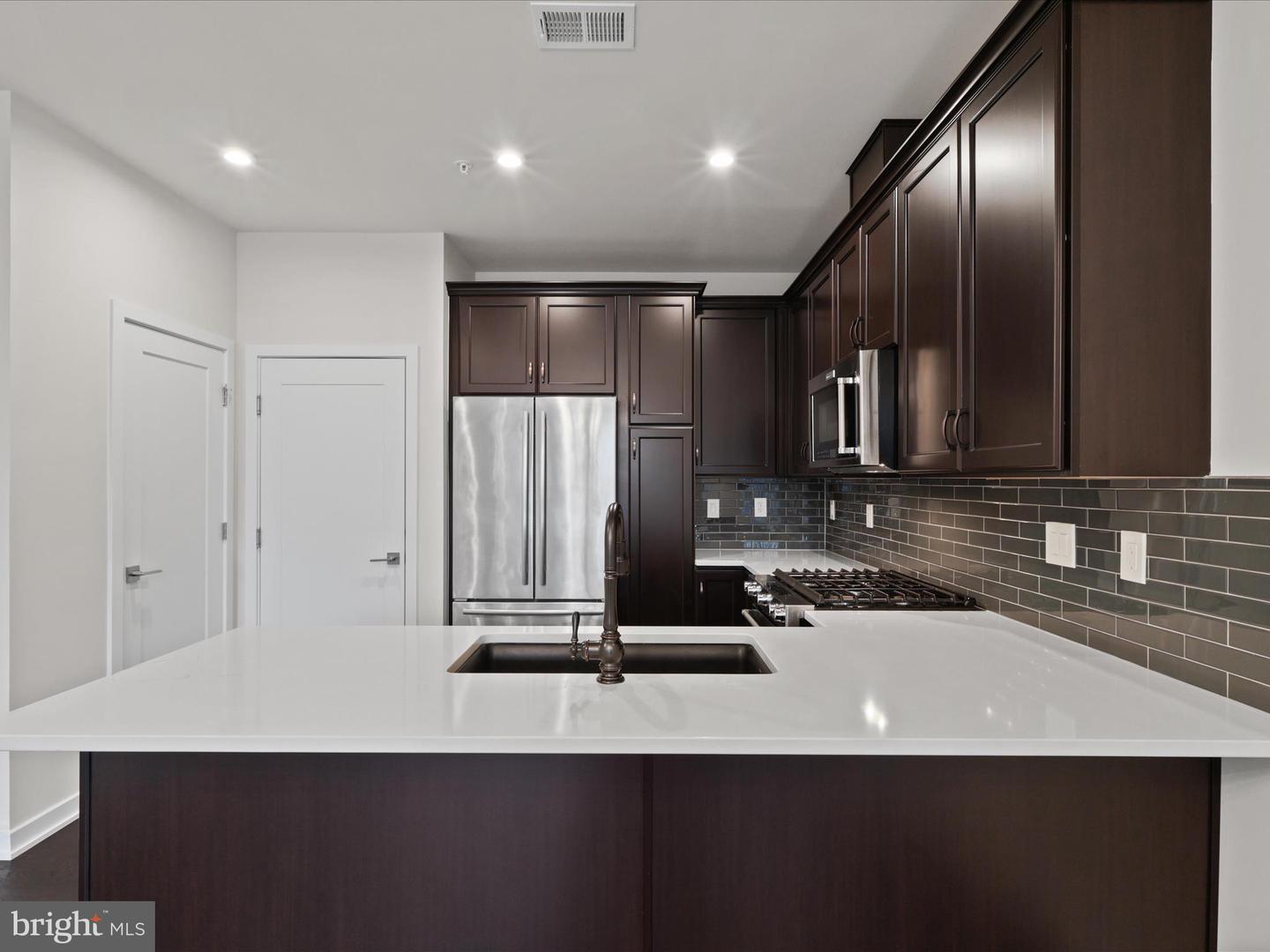 7552 SAWYER FARM WAY #1405, MCLEAN, Virginia 22102, 3 Bedrooms Bedrooms, ,2 BathroomsBathrooms,Residential,For sale,7552 SAWYER FARM WAY #1405,VAFX2274172 MLS # VAFX2274172 7552 SAWYER FARM WAY #1405, MCLEAN, Virginia 22102, 3 Bedrooms Bedrooms, ,2 BathroomsBathrooms,Residential,For sale,7552 SAWYER FARM WAY #1405,VAFX2274172 MLS # VAFX2274172