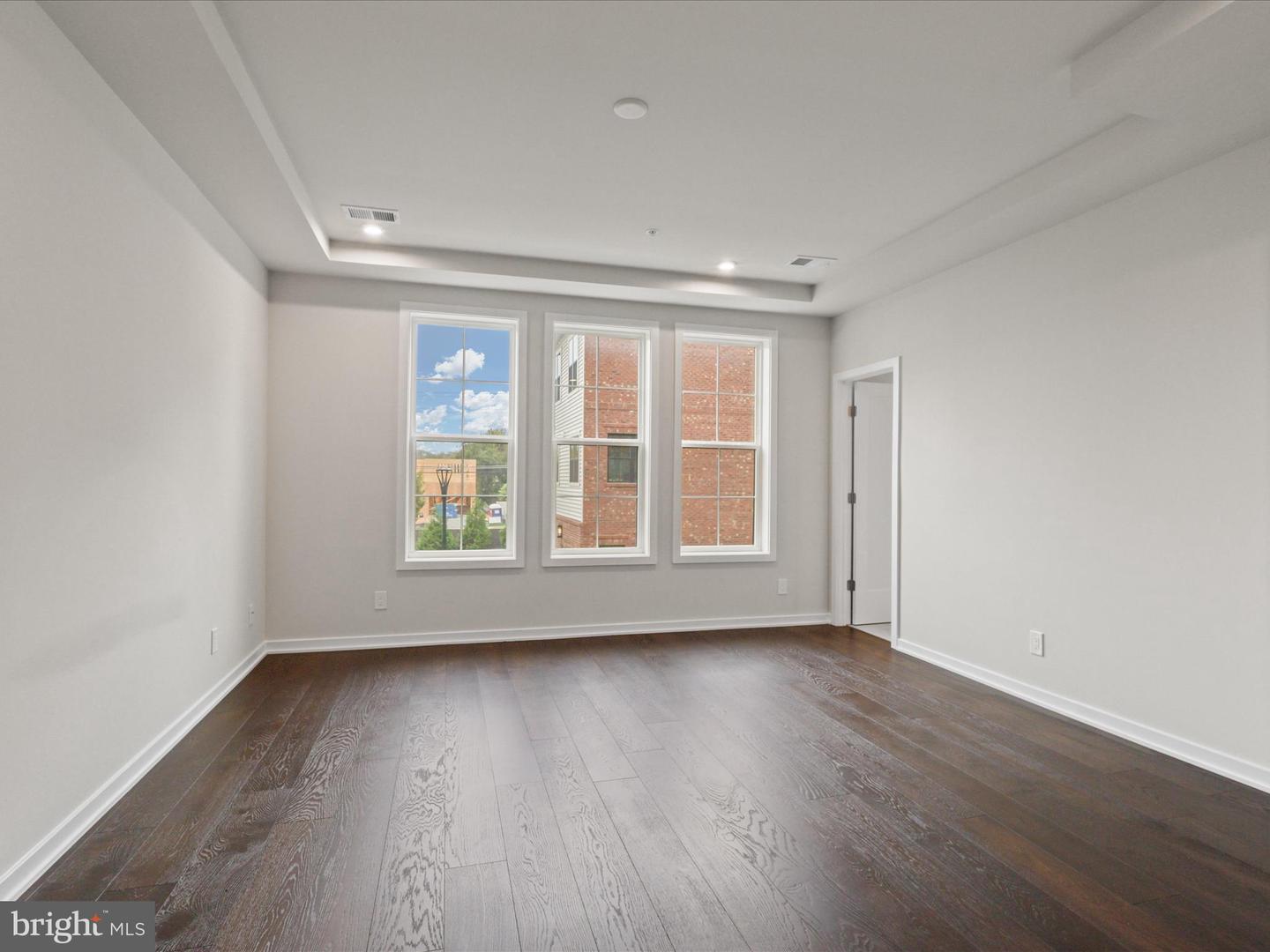 7552 SAWYER FARM WAY #1405, MCLEAN, Virginia 22102, 3 Bedrooms Bedrooms, ,2 BathroomsBathrooms,Residential,For sale,7552 SAWYER FARM WAY #1405,VAFX2274172 MLS # VAFX2274172 7552 SAWYER FARM WAY #1405, MCLEAN, Virginia 22102, 3 Bedrooms Bedrooms, ,2 BathroomsBathrooms,Residential,For sale,7552 SAWYER FARM WAY #1405,VAFX2274172 MLS # VAFX2274172