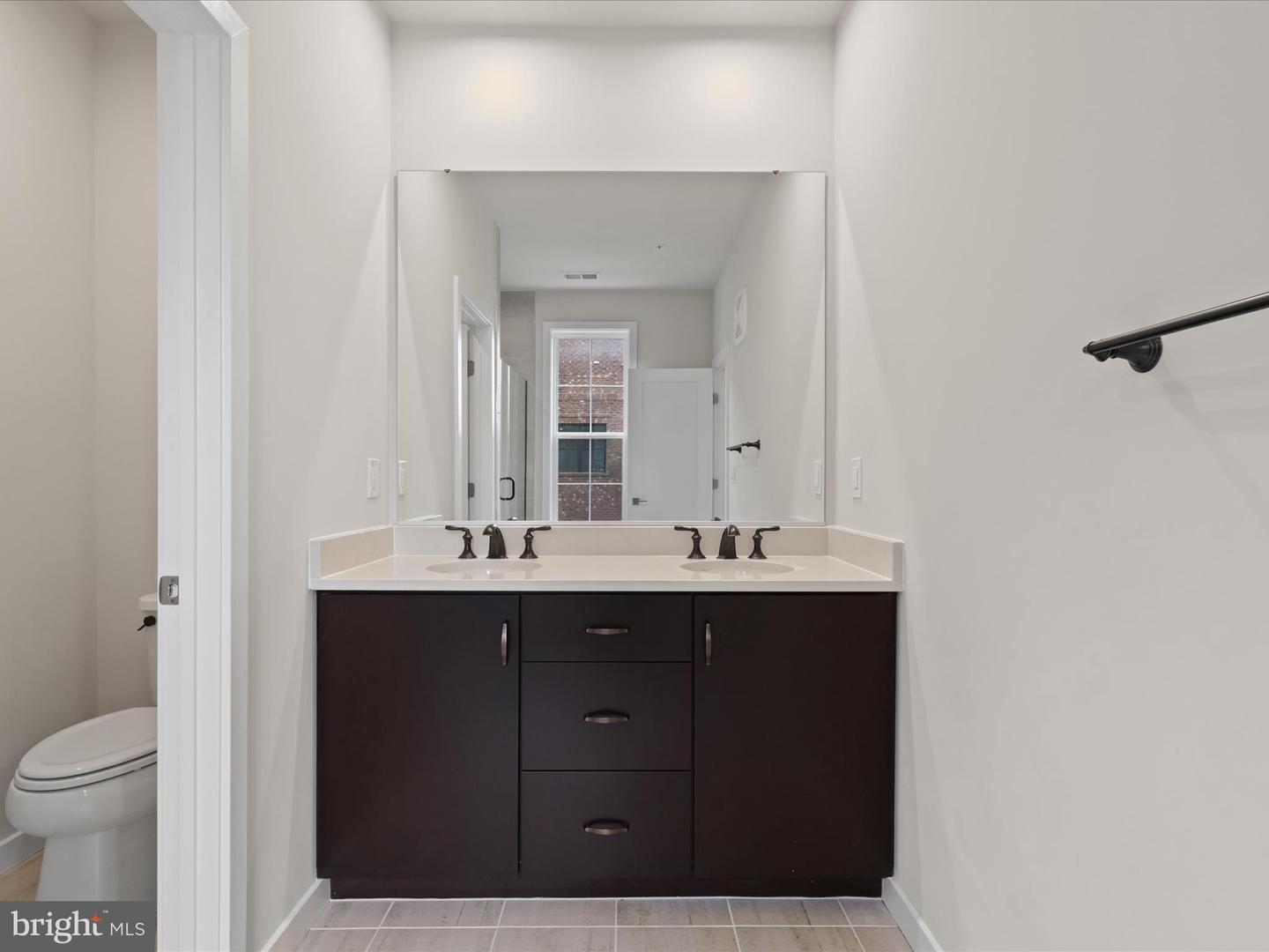 7552 SAWYER FARM WAY #1405, MCLEAN, Virginia 22102, 3 Bedrooms Bedrooms, ,2 BathroomsBathrooms,Residential,For sale,7552 SAWYER FARM WAY #1405,VAFX2274172 MLS # VAFX2274172 7552 SAWYER FARM WAY #1405, MCLEAN, Virginia 22102, 3 Bedrooms Bedrooms, ,2 BathroomsBathrooms,Residential,For sale,7552 SAWYER FARM WAY #1405,VAFX2274172 MLS # VAFX2274172