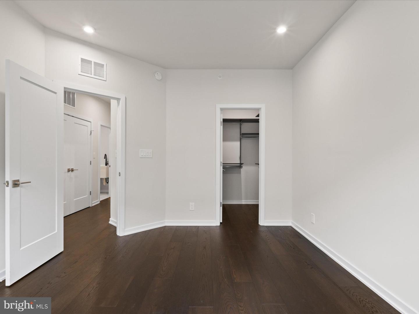 7552 SAWYER FARM WAY #1405, MCLEAN, Virginia 22102, 3 Bedrooms Bedrooms, ,2 BathroomsBathrooms,Residential,For sale,7552 SAWYER FARM WAY #1405,VAFX2274172 MLS # VAFX2274172 7552 SAWYER FARM WAY #1405, MCLEAN, Virginia 22102, 3 Bedrooms Bedrooms, ,2 BathroomsBathrooms,Residential,For sale,7552 SAWYER FARM WAY #1405,VAFX2274172 MLS # VAFX2274172