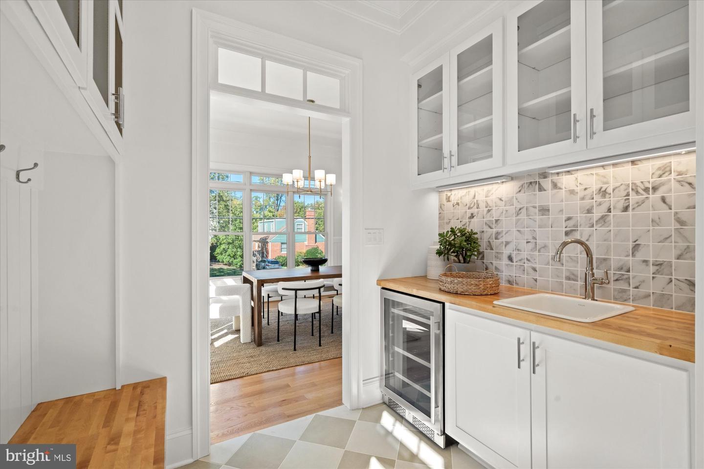 604 CRESTWOOD DR, ALEXANDRIA, Virginia 22302, 5 Bedrooms Bedrooms, ,4 BathroomsBathrooms,Residential,For sale,604 CRESTWOOD DR,VAAX2050766 MLS # VAAX2050766