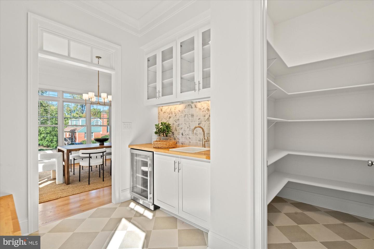 604 CRESTWOOD DR, ALEXANDRIA, Virginia 22302, 5 Bedrooms Bedrooms, ,4 BathroomsBathrooms,Residential,For sale,604 CRESTWOOD DR,VAAX2050766 MLS # VAAX2050766