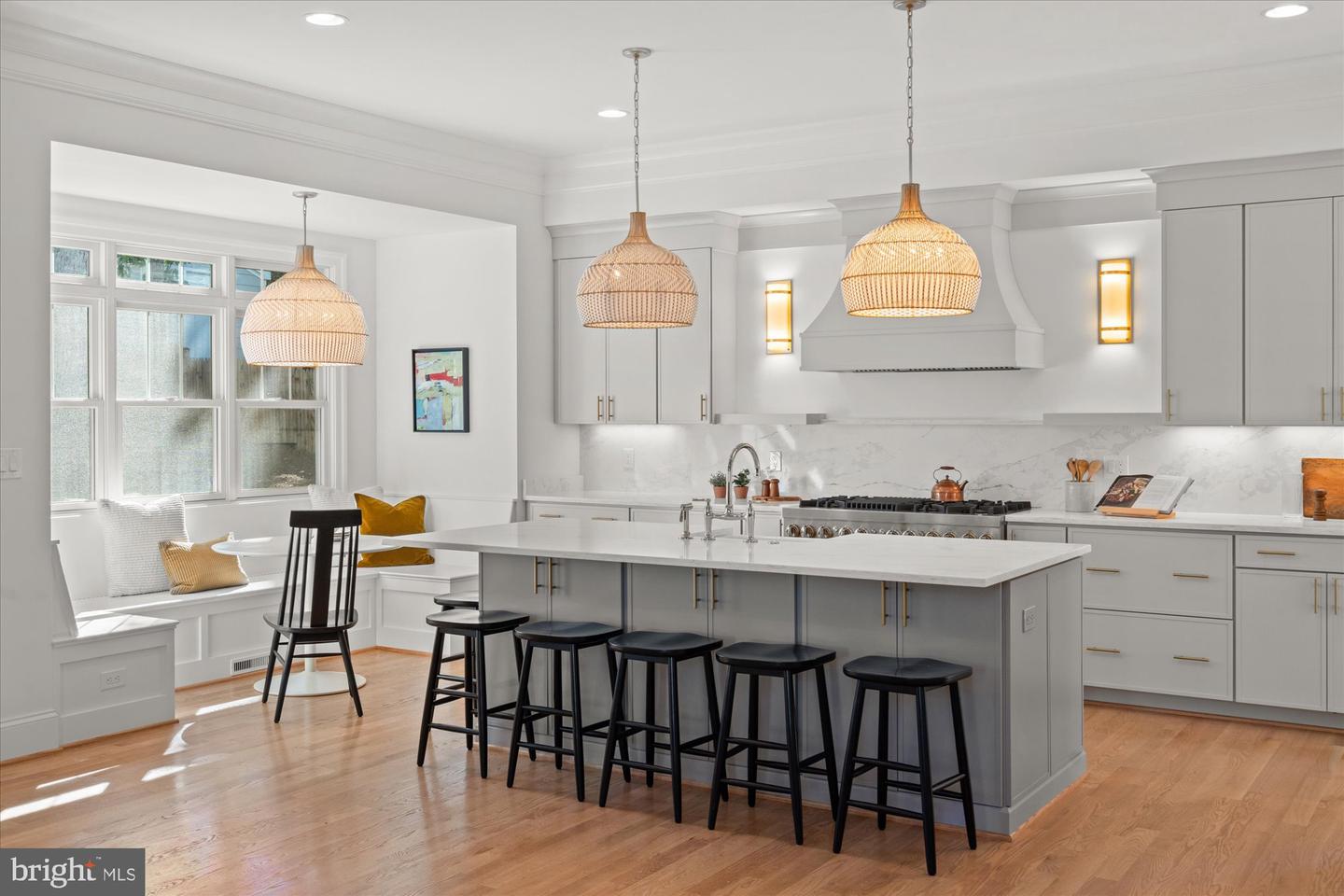 604 CRESTWOOD DR, ALEXANDRIA, Virginia 22302, 5 Bedrooms Bedrooms, ,4 BathroomsBathrooms,Residential,For sale,604 CRESTWOOD DR,VAAX2050766 MLS # VAAX2050766