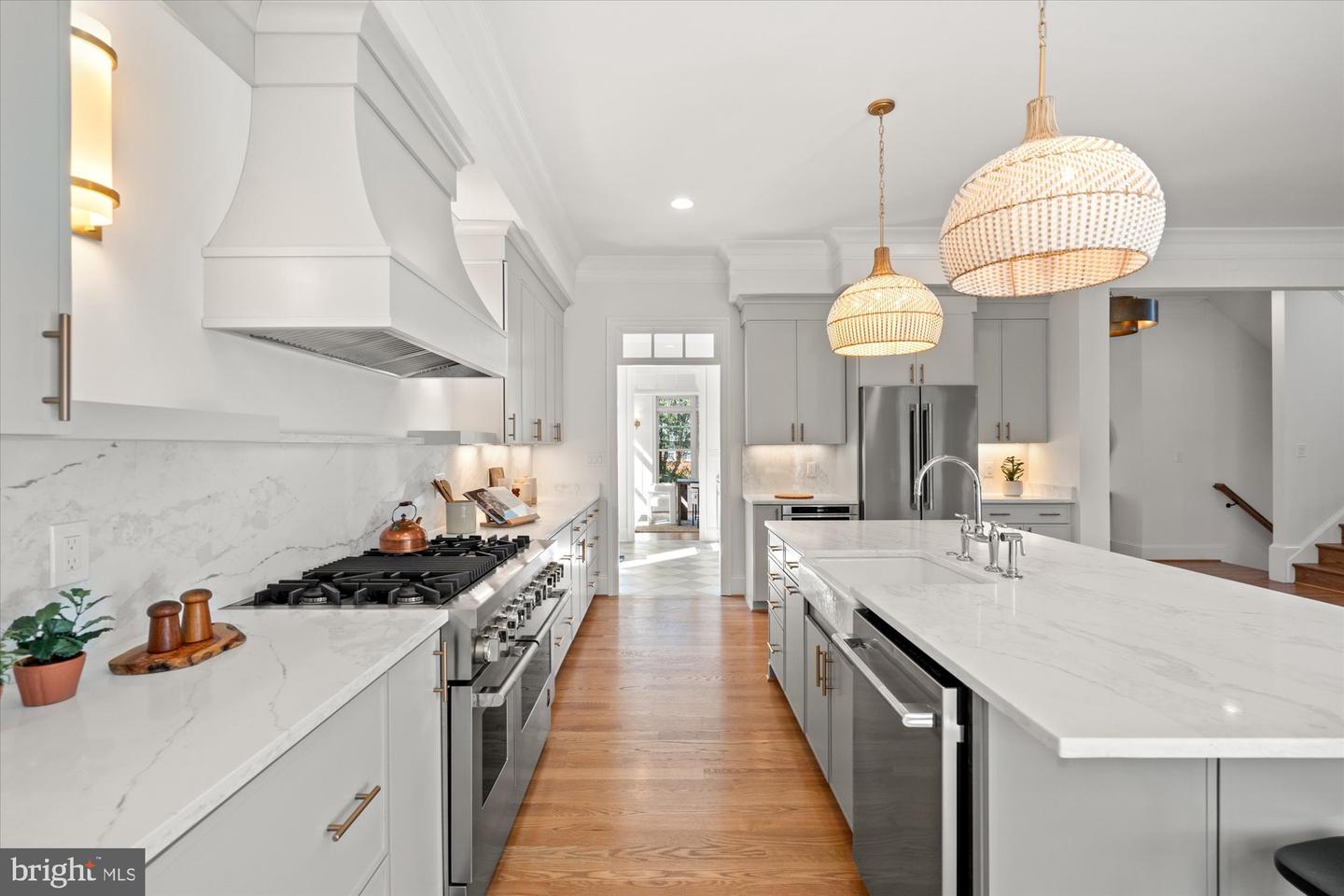 604 CRESTWOOD DR, ALEXANDRIA, Virginia 22302, 5 Bedrooms Bedrooms, ,4 BathroomsBathrooms,Residential,For sale,604 CRESTWOOD DR,VAAX2050766 MLS # VAAX2050766