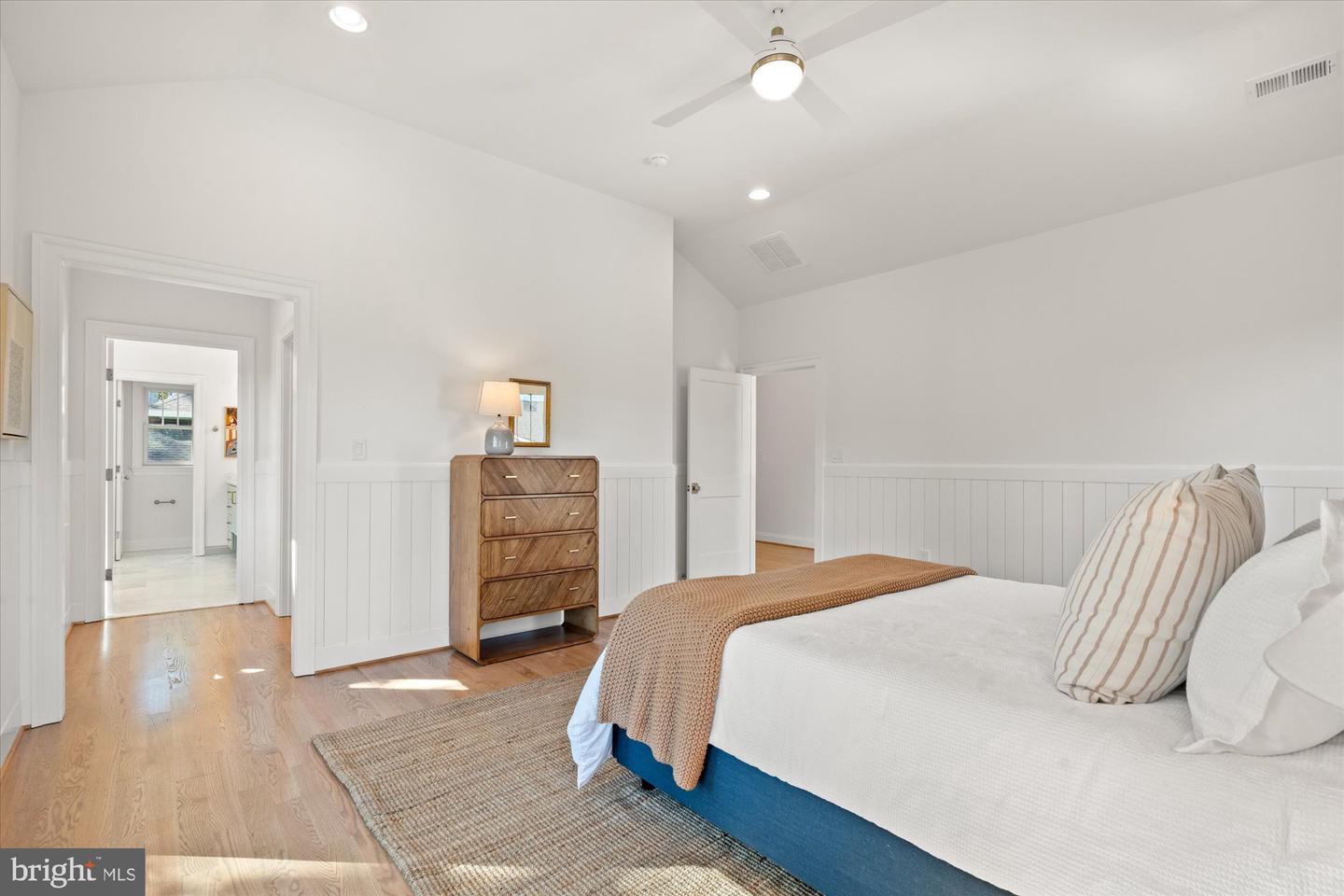 604 CRESTWOOD DR, ALEXANDRIA, Virginia 22302, 5 Bedrooms Bedrooms, ,4 BathroomsBathrooms,Residential,For sale,604 CRESTWOOD DR,VAAX2050766 MLS # VAAX2050766