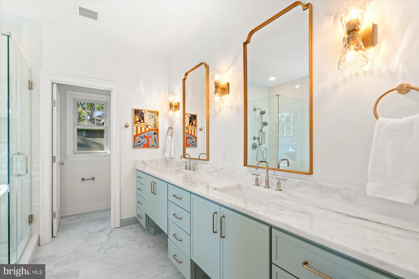 604 CRESTWOOD DR, ALEXANDRIA, Virginia 22302, 5 Bedrooms Bedrooms, ,4 BathroomsBathrooms,Residential,For sale,604 CRESTWOOD DR,VAAX2050766 MLS # VAAX2050766