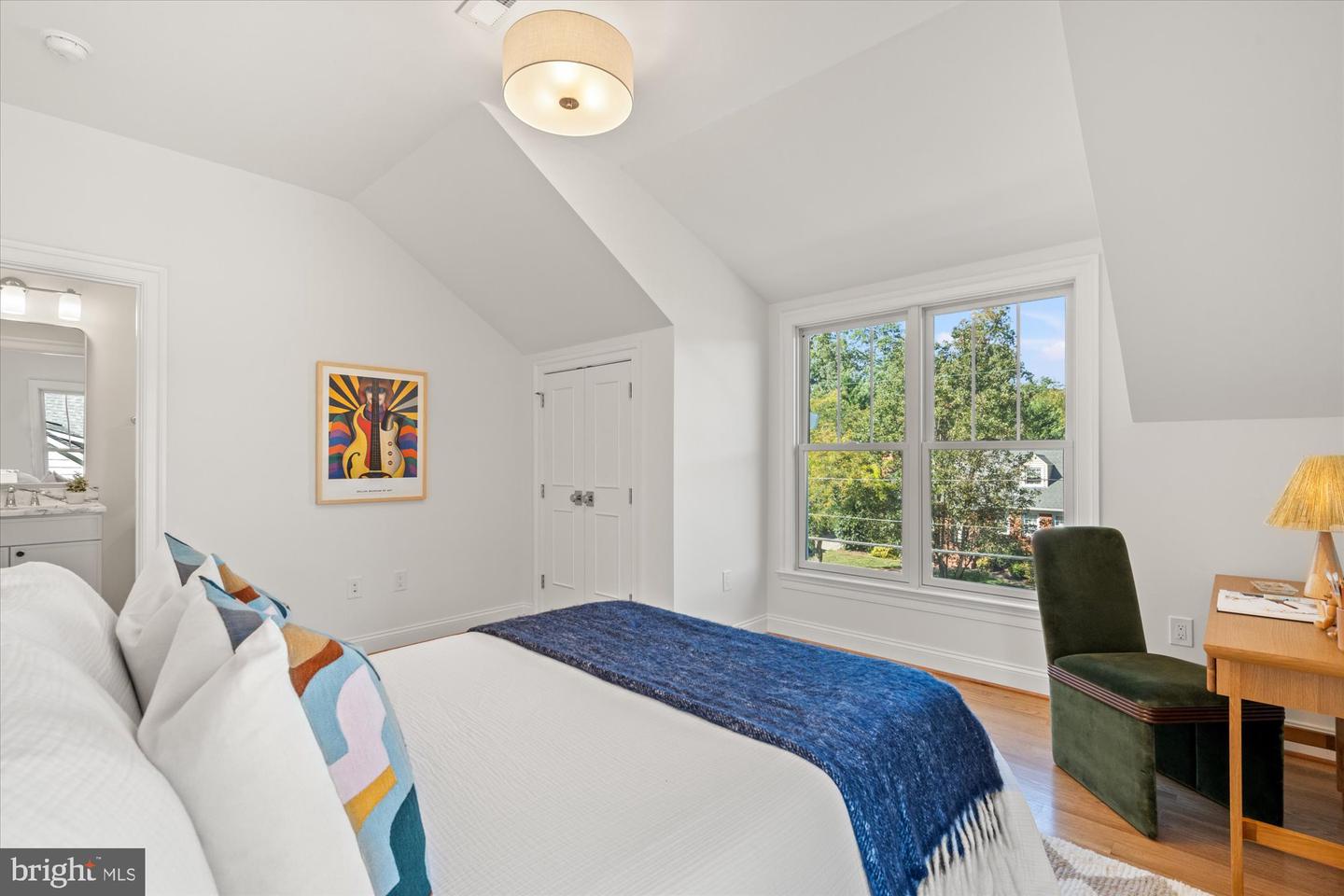 604 CRESTWOOD DR, ALEXANDRIA, Virginia 22302, 5 Bedrooms Bedrooms, ,4 BathroomsBathrooms,Residential,For sale,604 CRESTWOOD DR,VAAX2050766 MLS # VAAX2050766