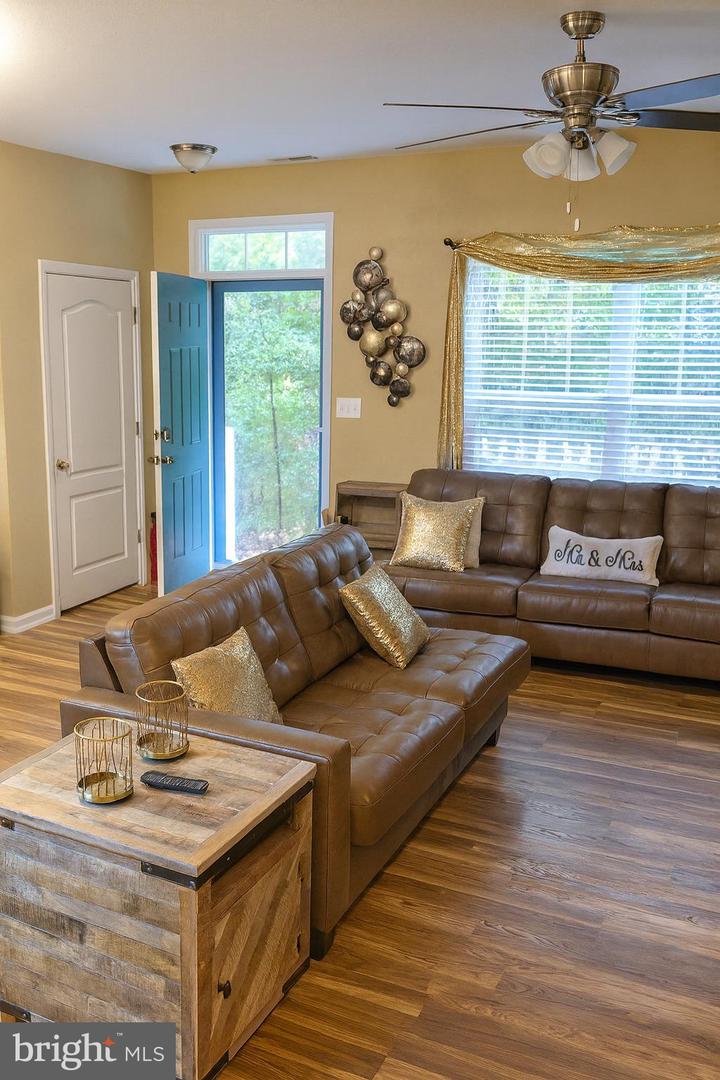 1416 TETON CIR, SUFFOLK, Virginia 23435, 3 Bedrooms Bedrooms, 6 Rooms Rooms,2 BathroomsBathrooms,Residential,For sale,1416 TETON CIR,VASF2000058 MLS # VASF2000058
