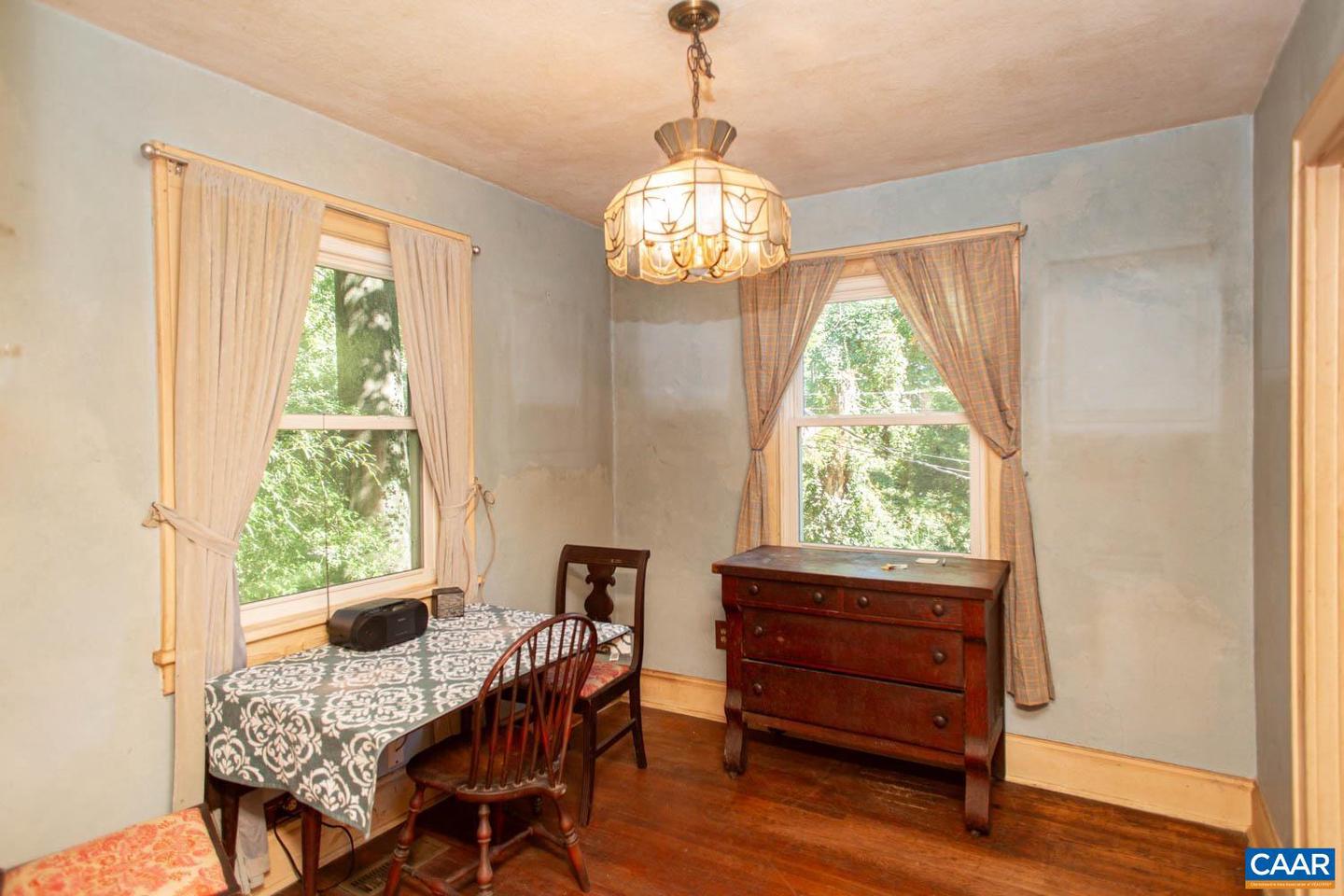 554 VALLEY RD, CHARLOTTESVILLE, Virginia 22903, 1 Bedroom Bedrooms, ,1 BathroomBathrooms,Residential,For sale,554 VALLEY RD,670014 MLS # 670014