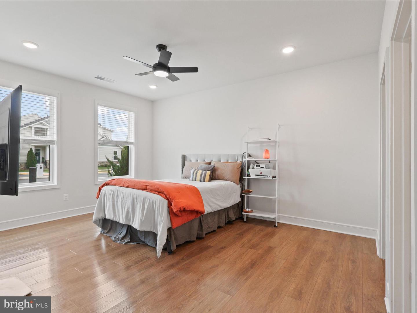 42874 FIREFLY SONATA TER #107, ASHBURN, Virginia 20148, 2 Bedrooms Bedrooms, ,2 BathroomsBathrooms,Residential,For sale,42874 FIREFLY SONATA TER #107,VALO2108922 MLS # VALO2108922