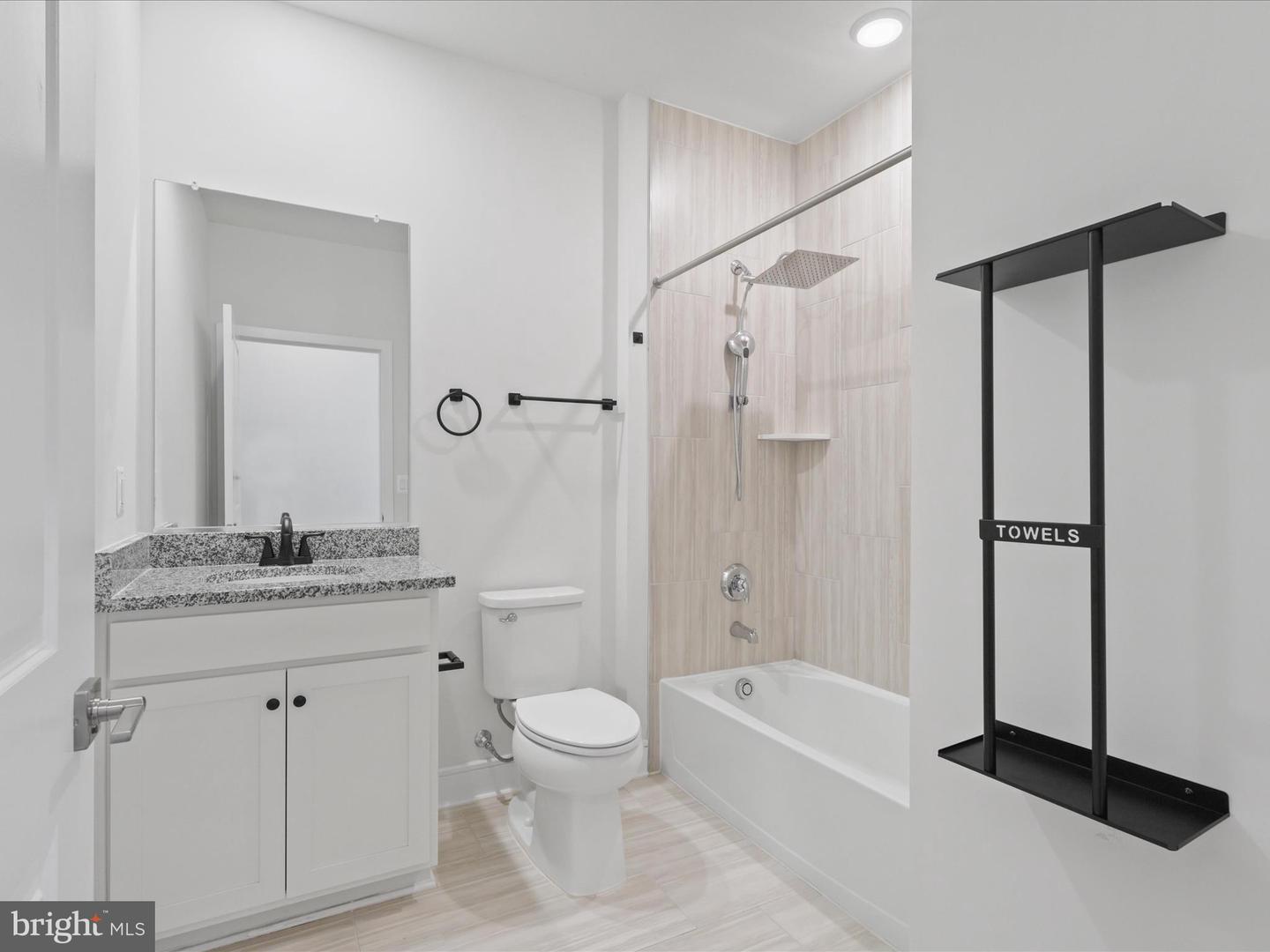 42874 FIREFLY SONATA TER #107, ASHBURN, Virginia 20148, 2 Bedrooms Bedrooms, ,2 BathroomsBathrooms,Residential,For sale,42874 FIREFLY SONATA TER #107,VALO2108922 MLS # VALO2108922