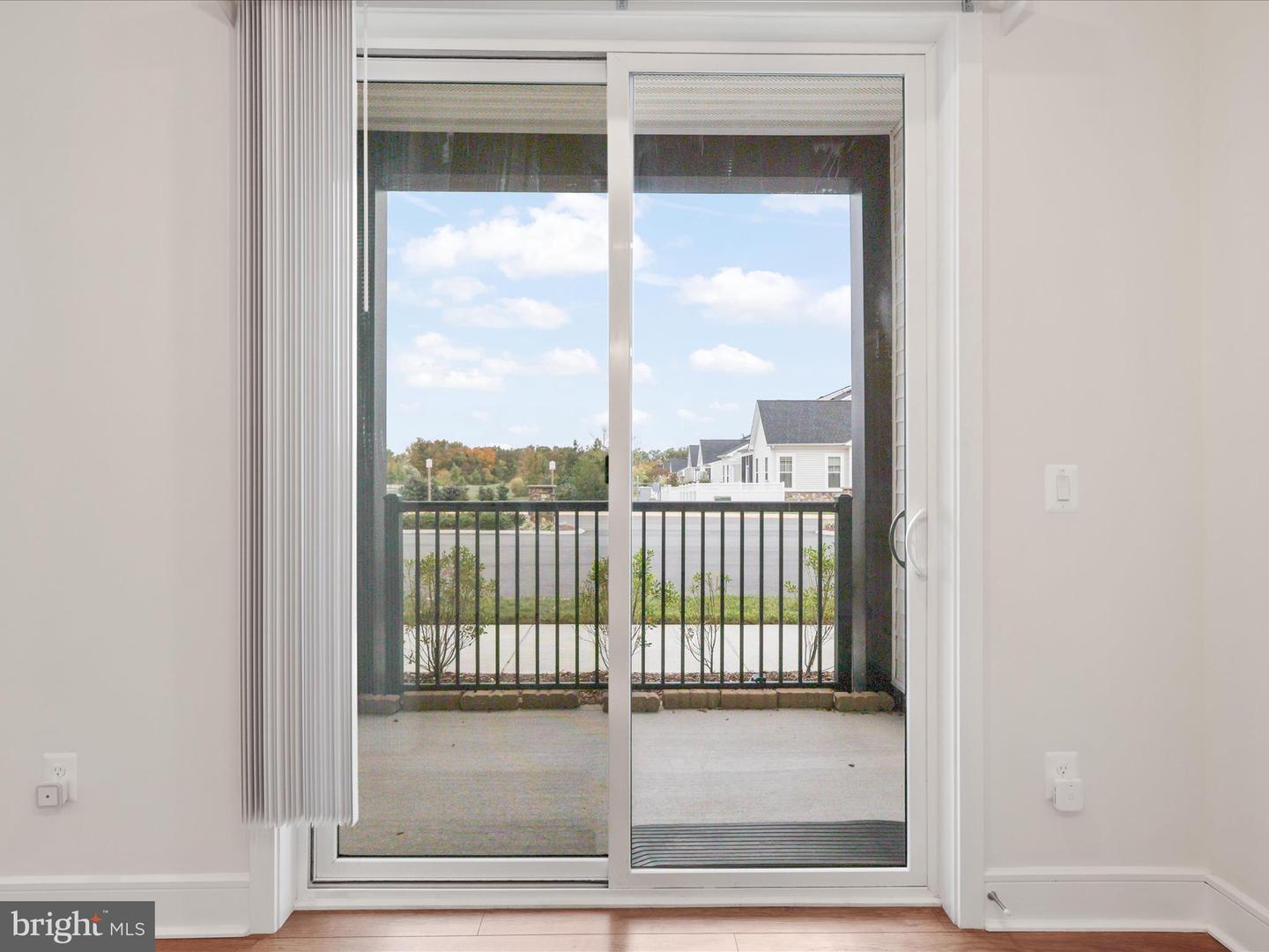 42874 FIREFLY SONATA TER #107, ASHBURN, Virginia 20148, 2 Bedrooms Bedrooms, ,2 BathroomsBathrooms,Residential,For sale,42874 FIREFLY SONATA TER #107,VALO2108922 MLS # VALO2108922