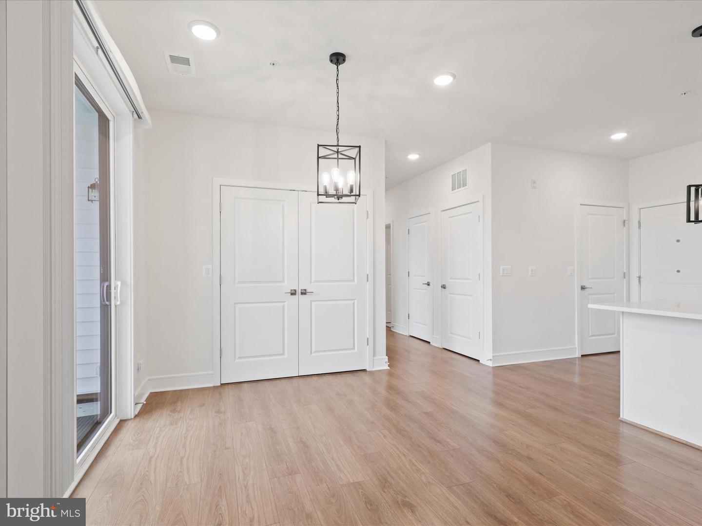 42874 FIREFLY SONATA TER #107, ASHBURN, Virginia 20148, 2 Bedrooms Bedrooms, ,2 BathroomsBathrooms,Residential,For sale,42874 FIREFLY SONATA TER #107,VALO2108922 MLS # VALO2108922
