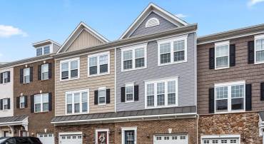15272 CARTERSVILLE CT, HAYMARKET, Virginia 20169, 3 Bedrooms Bedrooms, ,3 BathroomsBathrooms,Residential,For sale,15272 CARTERSVILLE CT,VAPW2106014 MLS # VAPW2106014