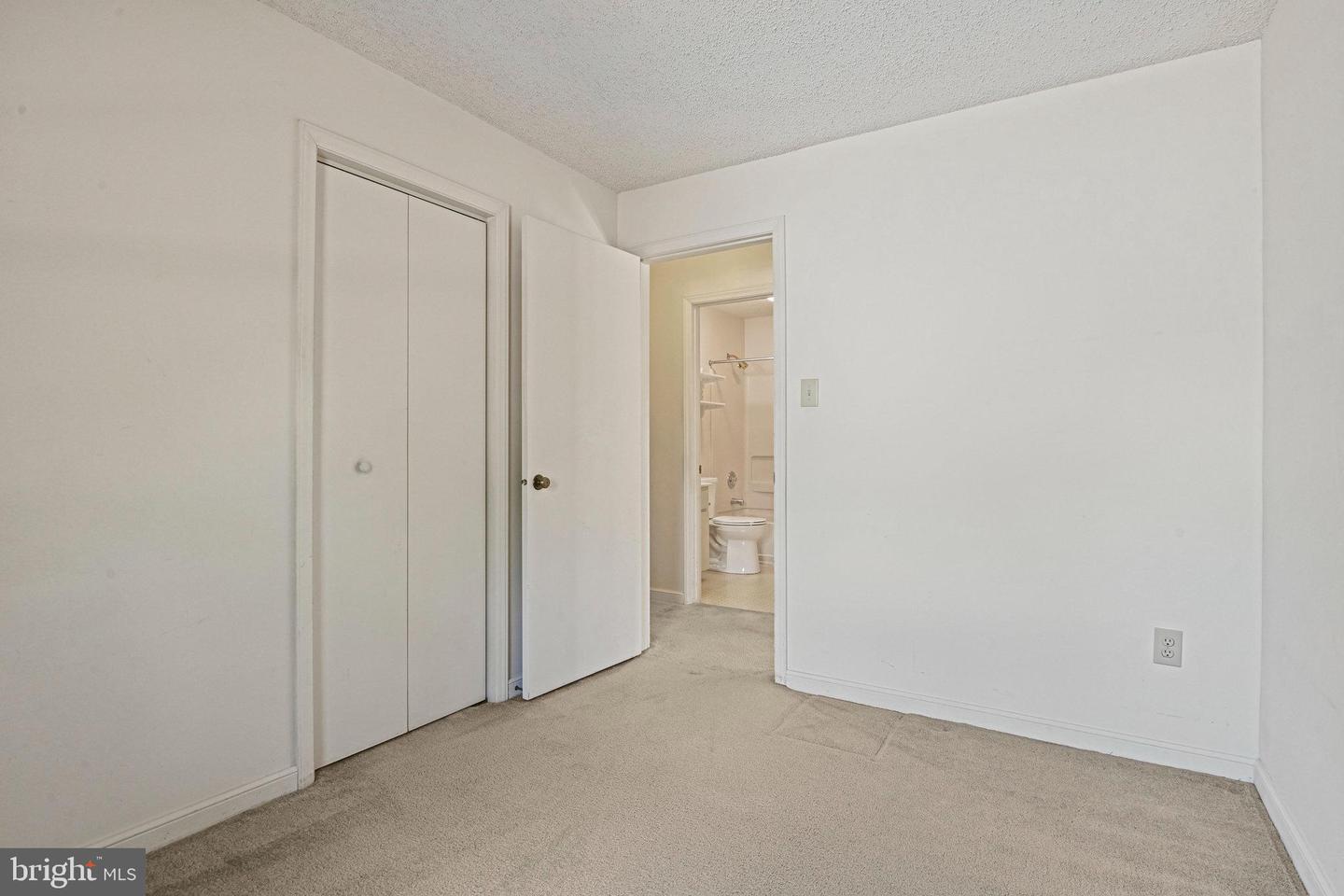 135 OAK VIEW DR SE, LEESBURG, Virginia 20175, 3 Bedrooms Bedrooms, ,1 BathroomBathrooms,Residential,For sale,135 OAK VIEW DR SE,VALO2108936 MLS # VALO2108936