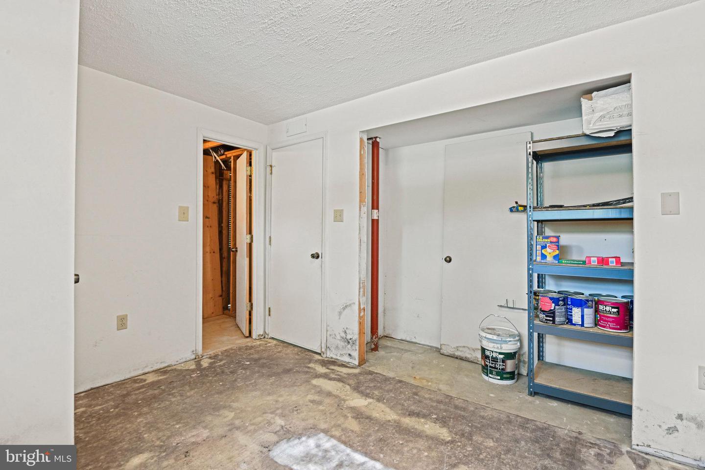 135 OAK VIEW DR SE, LEESBURG, Virginia 20175, 3 Bedrooms Bedrooms, ,1 BathroomBathrooms,Residential,For sale,135 OAK VIEW DR SE,VALO2108936 MLS # VALO2108936