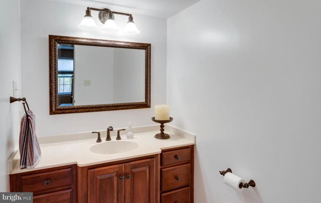 11330 EDENDERRY DR, FAIRFAX, Virginia 22030, 4 Bedrooms Bedrooms, ,3 BathroomsBathrooms,Residential,For sale,11330 EDENDERRY DR,VAFX2274418 MLS # VAFX2274418
