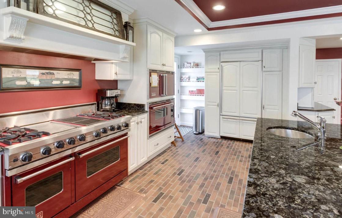 11330 EDENDERRY DR, FAIRFAX, Virginia 22030, 4 Bedrooms Bedrooms, ,3 BathroomsBathrooms,Residential,For sale,11330 EDENDERRY DR,VAFX2274418 MLS # VAFX2274418