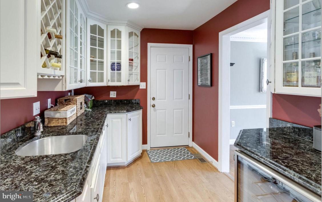 11330 EDENDERRY DR, FAIRFAX, Virginia 22030, 4 Bedrooms Bedrooms, ,3 BathroomsBathrooms,Residential,For sale,11330 EDENDERRY DR,VAFX2274418 MLS # VAFX2274418