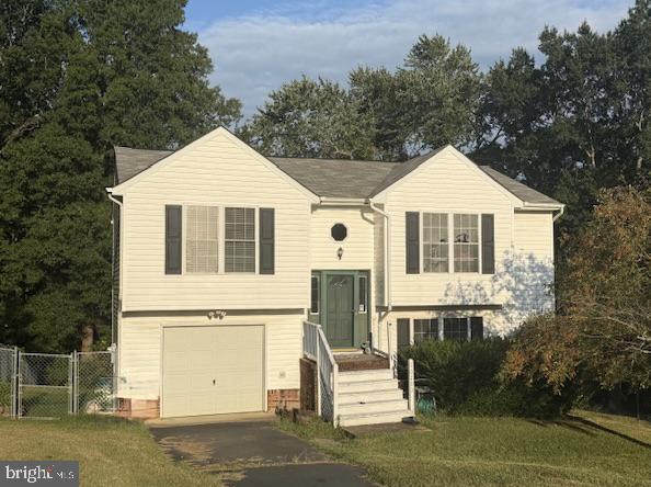 10203 MEADOWVIEW DR, FREDERICKSBURG, Virginia 22408, 3 Bedrooms Bedrooms, ,2 BathroomsBathrooms,Residential,For sale,10203 MEADOWVIEW DR,VASP2036916 MLS # VASP2036916