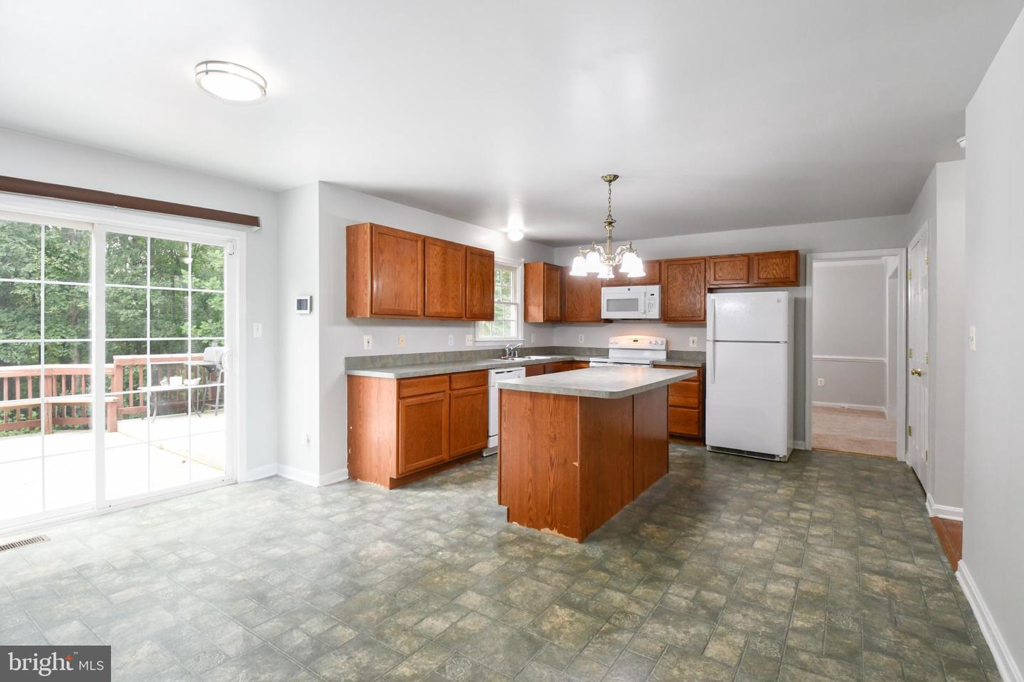 3802 TOWNSLEY ST, FREDERICKSBURG, Virginia 22408, 5 Bedrooms Bedrooms, 18 Rooms Rooms,3 BathroomsBathrooms,Residential,For sale,3802 TOWNSLEY ST,VASP2036932 MLS # VASP2036932