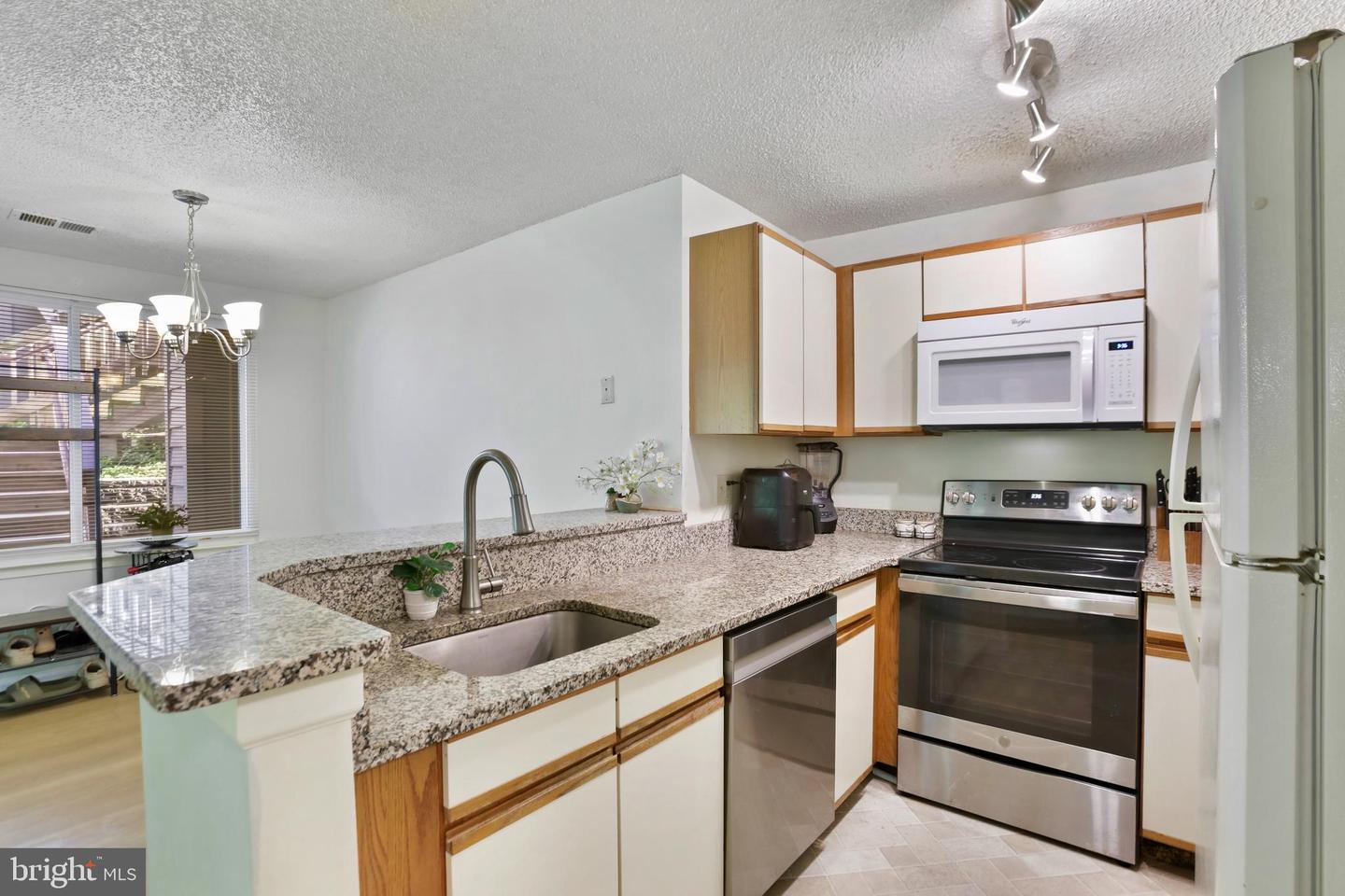 11723-C SUMMERCHASE CIR, RESTON, Virginia 20194, 2 Bedrooms Bedrooms, 4 Rooms Rooms,1 BathroomBathrooms,Residential,For sale,11723-C SUMMERCHASE CIR,VAFX2274616 MLS # VAFX2274616 11723-C SUMMERCHASE CIR, RESTON, Virginia 20194, 2 Bedrooms Bedrooms, 4 Rooms Rooms,1 BathroomBathrooms,Residential,For sale,11723-C SUMMERCHASE CIR,VAFX2274616 MLS # VAFX2274616