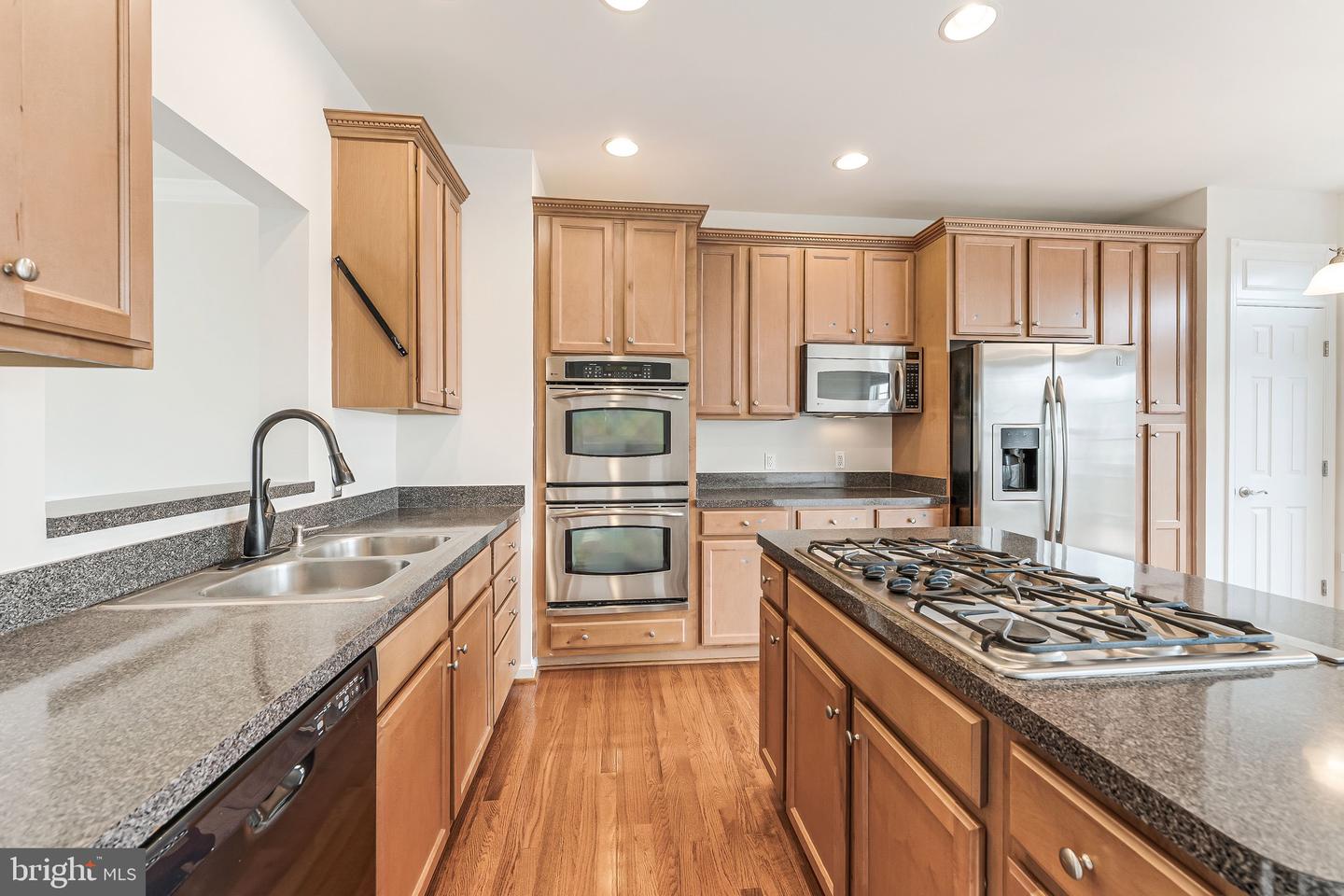 16329 FLOTSAM LN, WOODBRIDGE, Virginia 22191, 3 Bedrooms Bedrooms, ,3 BathroomsBathrooms,Residential,For sale,16329 FLOTSAM LN,VAPW2106086 MLS # VAPW2106086