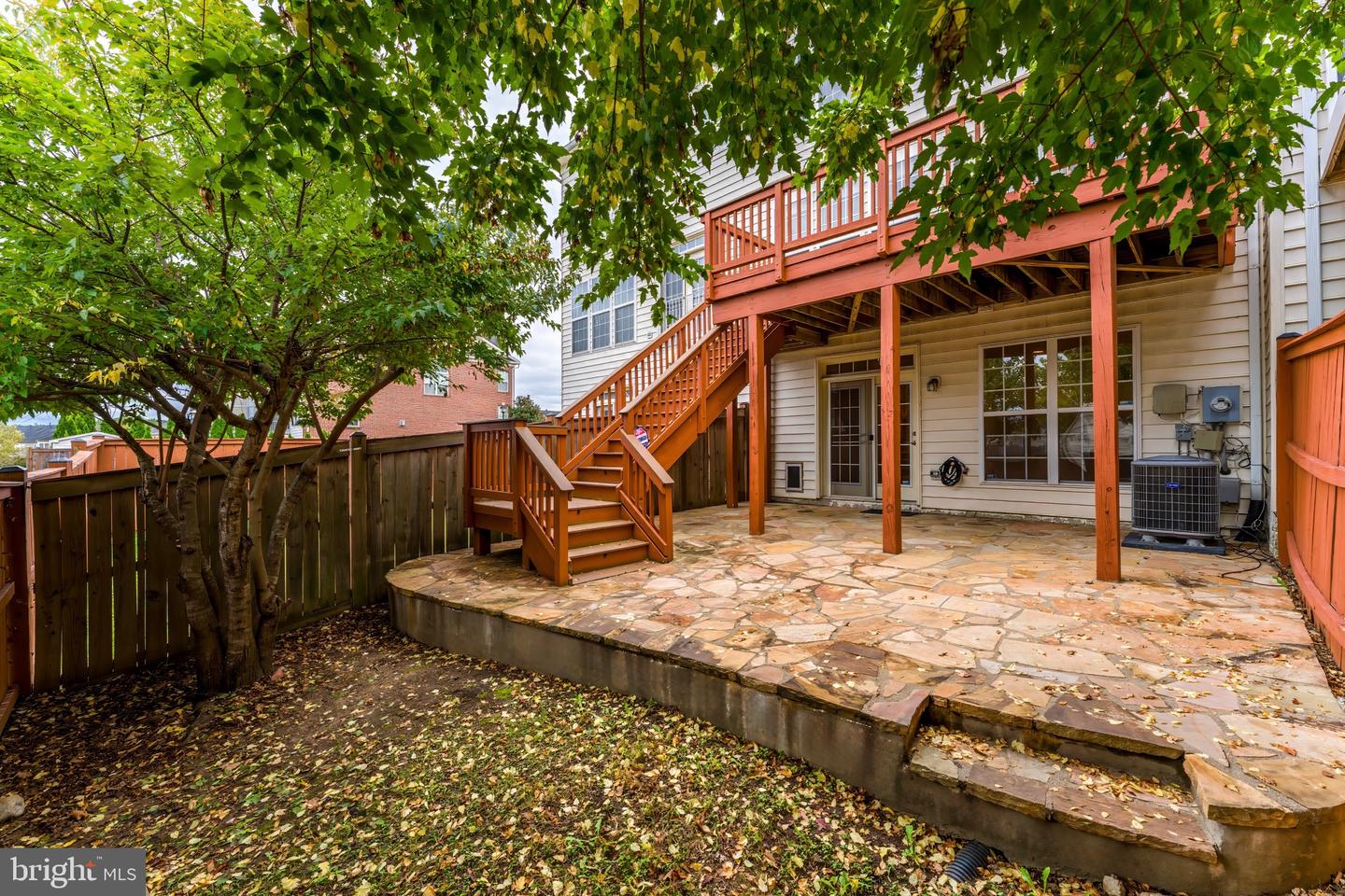 16329 FLOTSAM LN, WOODBRIDGE, Virginia 22191, 3 Bedrooms Bedrooms, ,3 BathroomsBathrooms,Residential,For sale,16329 FLOTSAM LN,VAPW2106086 MLS # VAPW2106086
