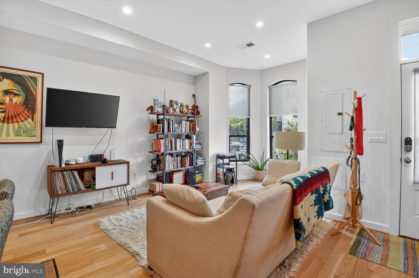 1719 6TH ST NW, WASHINGTON, District Of Columbia 20001, 4 Bedrooms Bedrooms, ,3 BathroomsBathrooms,Residential,For sale,1719 6TH ST NW,DCDC2227260 MLS # DCDC2227260