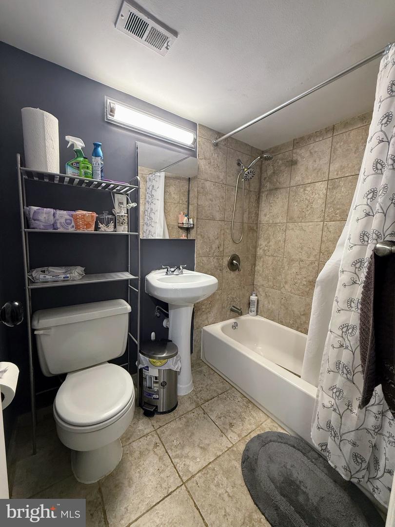 5831 QUANTRELL AVE #505, ALEXANDRIA, Virginia 22312, 2 Bedrooms Bedrooms, ,1 BathroomBathrooms,Residential,For sale,5831 QUANTRELL AVE #505,VAAX2050888 MLS # VAAX2050888