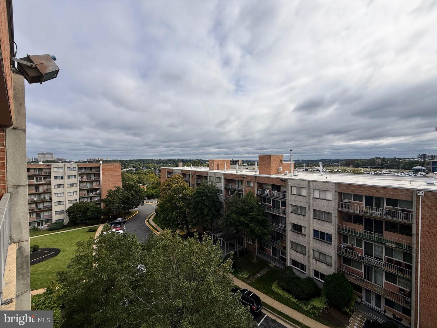 5831 QUANTRELL AVE #505, ALEXANDRIA, Virginia 22312, 2 Bedrooms Bedrooms, ,1 BathroomBathrooms,Residential,For sale,5831 QUANTRELL AVE #505,VAAX2050888 MLS # VAAX2050888
