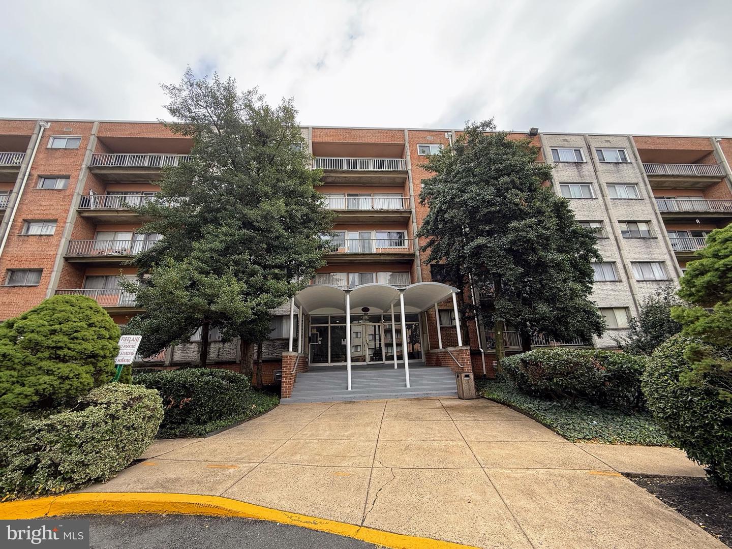 5831 QUANTRELL AVE #505, ALEXANDRIA, Virginia 22312, 2 Bedrooms Bedrooms, ,1 BathroomBathrooms,Residential,For sale,5831 QUANTRELL AVE #505,VAAX2050888 MLS # VAAX2050888