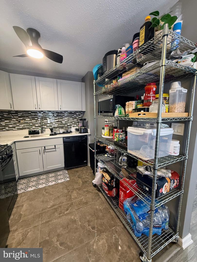 5831 QUANTRELL AVE #505, ALEXANDRIA, Virginia 22312, 2 Bedrooms Bedrooms, ,1 BathroomBathrooms,Residential,For sale,5831 QUANTRELL AVE #505,VAAX2050888 MLS # VAAX2050888