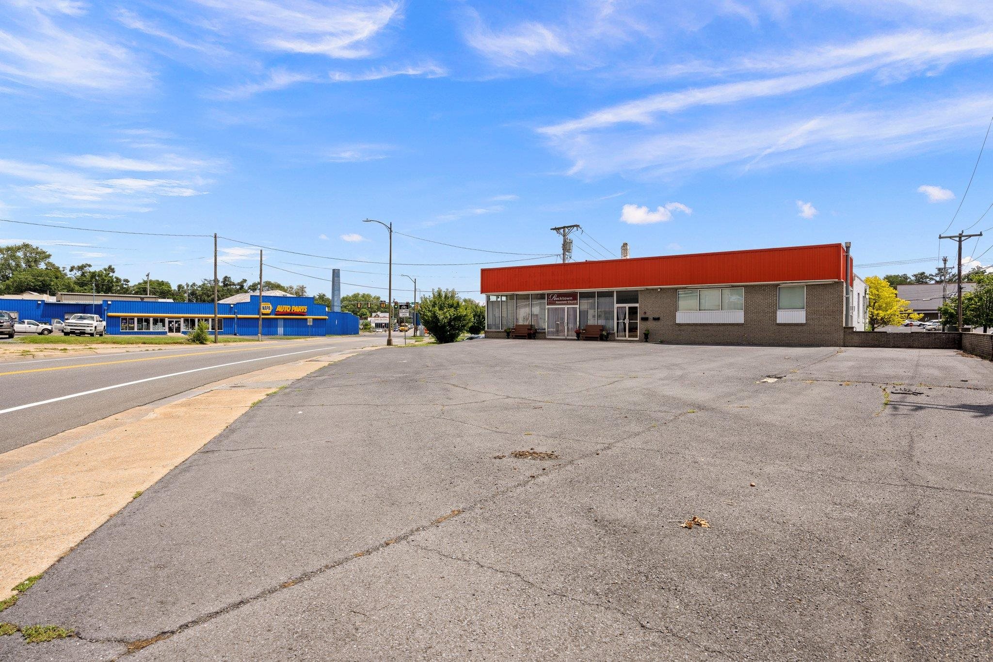 530 NORTH MAIN ST, HARRISONBURG, Virginia 22802, ,Commercial,530 NORTH MAIN ST,670096 MLS # 670096