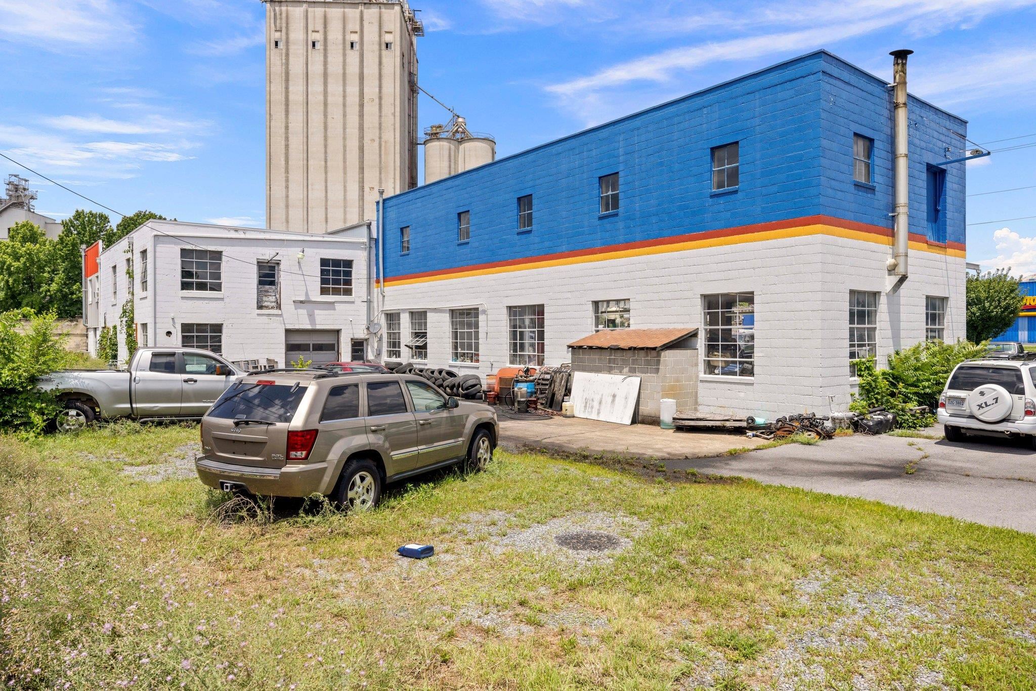 530 NORTH MAIN ST, HARRISONBURG, Virginia 22802, ,Commercial,530 NORTH MAIN ST,670096 MLS # 670096