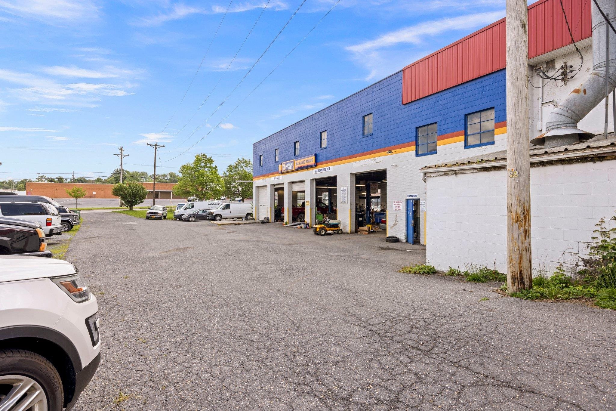 530 NORTH MAIN ST, HARRISONBURG, Virginia 22802, ,Commercial,530 NORTH MAIN ST,670096 MLS # 670096