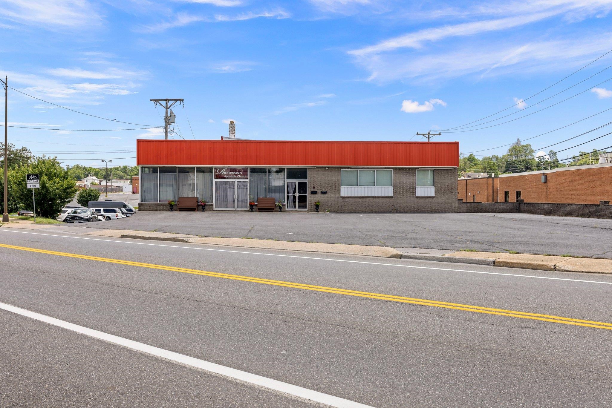 530 NORTH MAIN ST, HARRISONBURG, Virginia 22802, ,Commercial,530 NORTH MAIN ST,670096 MLS # 670096