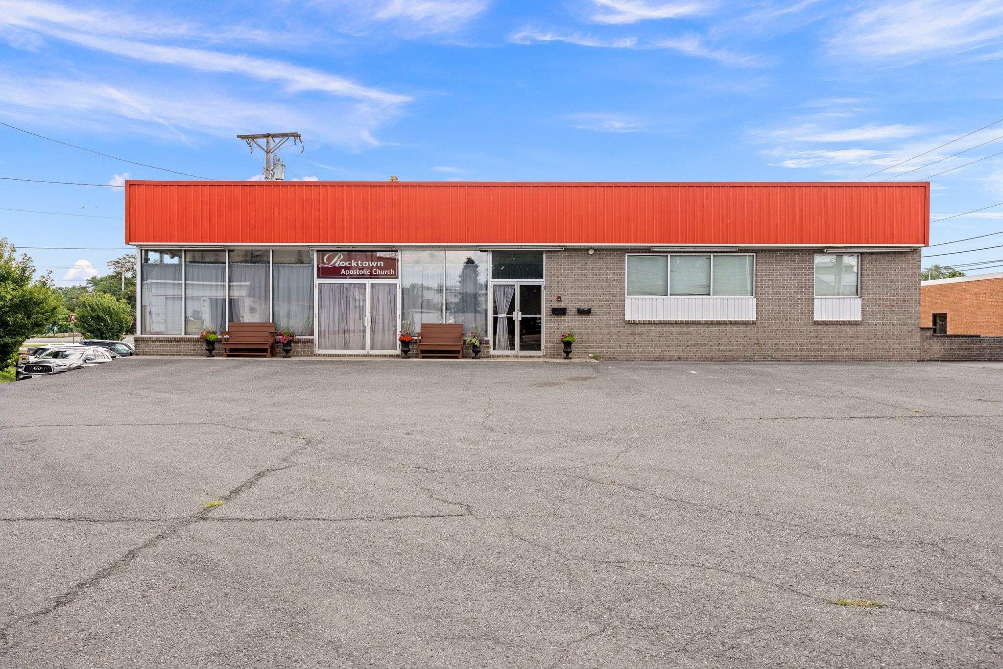 530 NORTH MAIN ST, HARRISONBURG, Virginia 22802, ,Commercial,530 NORTH MAIN ST,670096 MLS # 670096