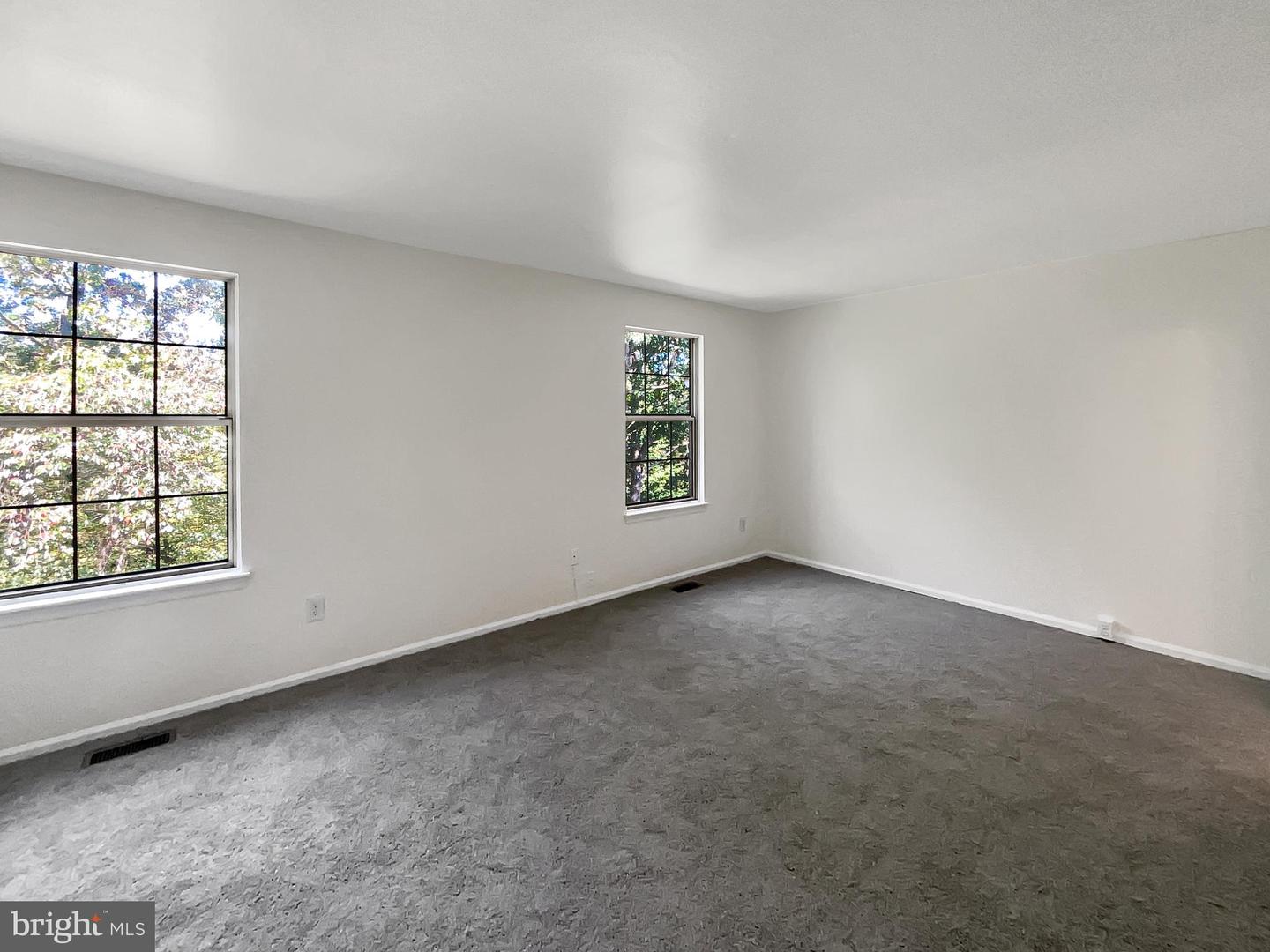 8524 CHARNWOOD CT, MANASSAS, Virginia 20111, 3 Bedrooms Bedrooms, ,3 BathroomsBathrooms,Residential,For sale,8524 CHARNWOOD CT,VAPW2106102 MLS # VAPW2106102