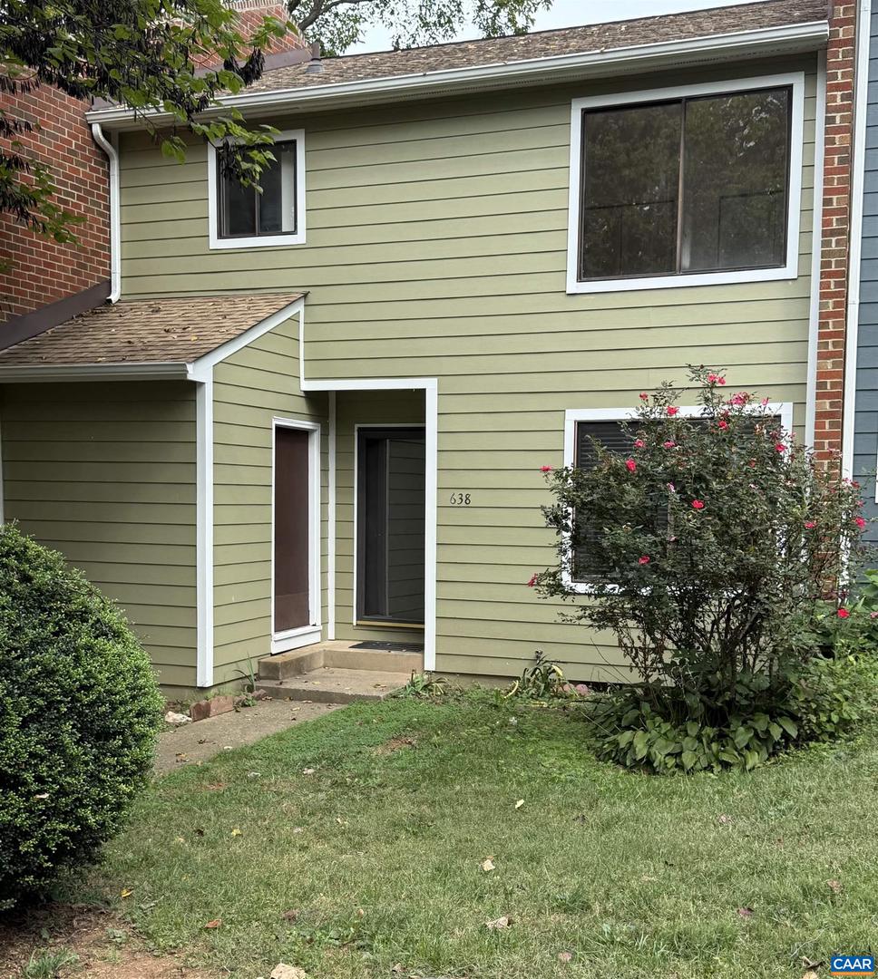 638 CRUMPET CT, CHARLOTTESVILLE, Virginia 22901, 3 Bedrooms Bedrooms, ,2 BathroomsBathrooms,Residential,For sale,638 CRUMPET CT,670079 MLS # 670079
