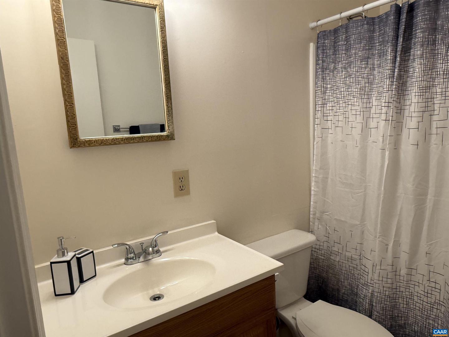 638 CRUMPET CT, CHARLOTTESVILLE, Virginia 22901, 3 Bedrooms Bedrooms, ,2 BathroomsBathrooms,Residential,For sale,638 CRUMPET CT,670079 MLS # 670079