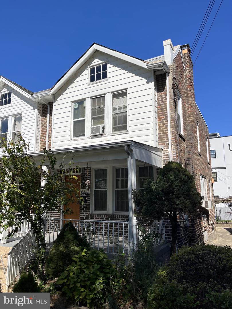 4227 BRANDYWINE ST NW, WASHINGTON, District Of Columbia 20016, 3 Bedrooms Bedrooms, ,2 BathroomsBathrooms,Residential,For sale,4227 BRANDYWINE ST NW,DCDC2227356 MLS # DCDC2227356