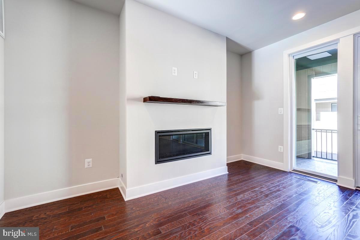 22954 SULLIVANS COVE SQ, BRAMBLETON, Virginia 20148, 3 Bedrooms Bedrooms, ,3 BathroomsBathrooms,Residential,For sale,22954 SULLIVANS COVE SQ,VALO2109042 MLS # VALO2109042